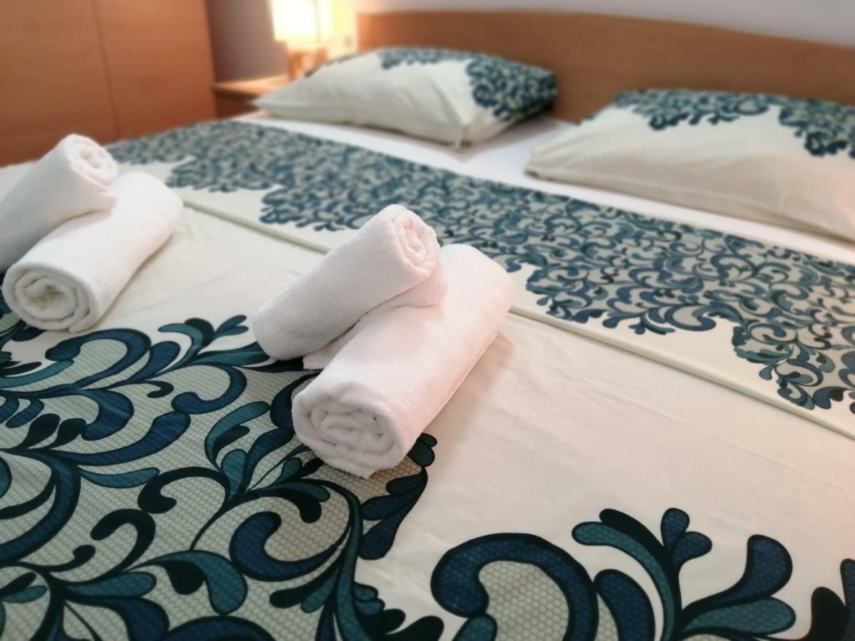 Garden Apartman Pjescana Uvala Kültér fotó