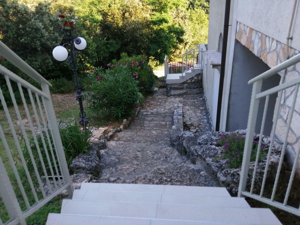 Garden Apartman Pjescana Uvala Kültér fotó