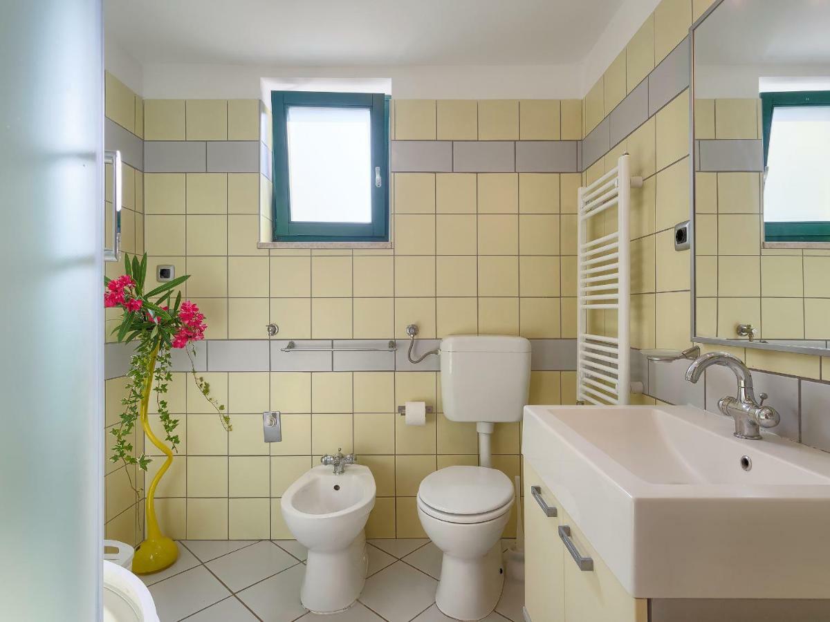 Garden Apartman Pjescana Uvala Kültér fotó